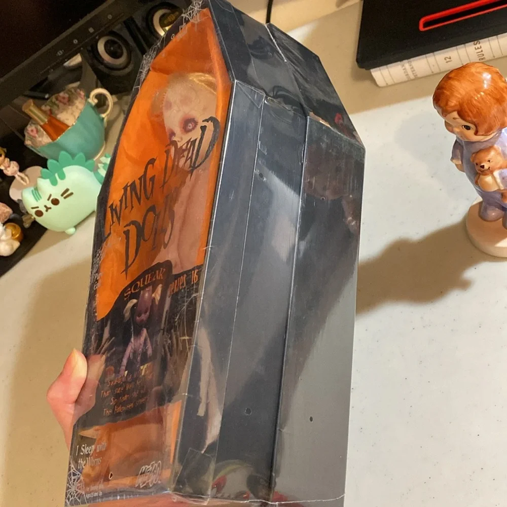 Living Dead Dolls Squeak Series 16